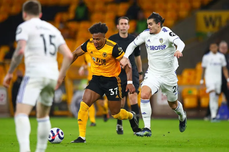 Wolves và Leeds trong trận đấu Premier League hấp dẫn